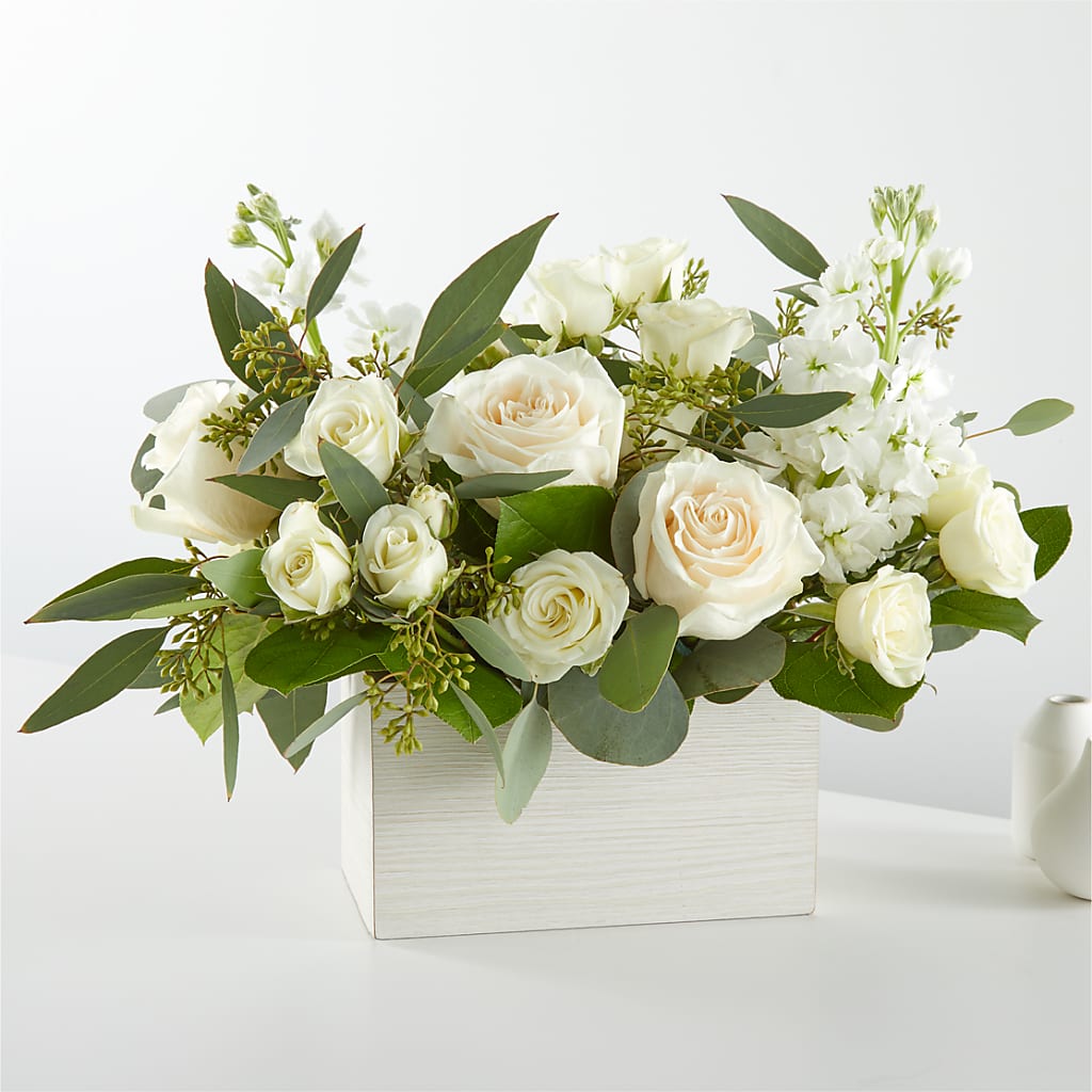 Fresh Linen Box Bouquet – Flower Shop Of Farmingdale, Farmingdale NY