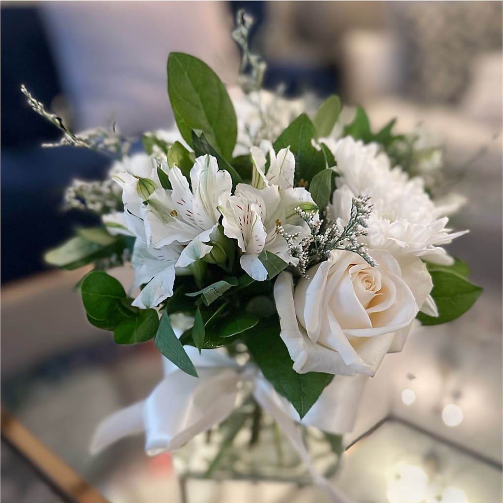 Gracefuls Bouquet – Flower Shop Of Farmingdale, Farmingdale NY