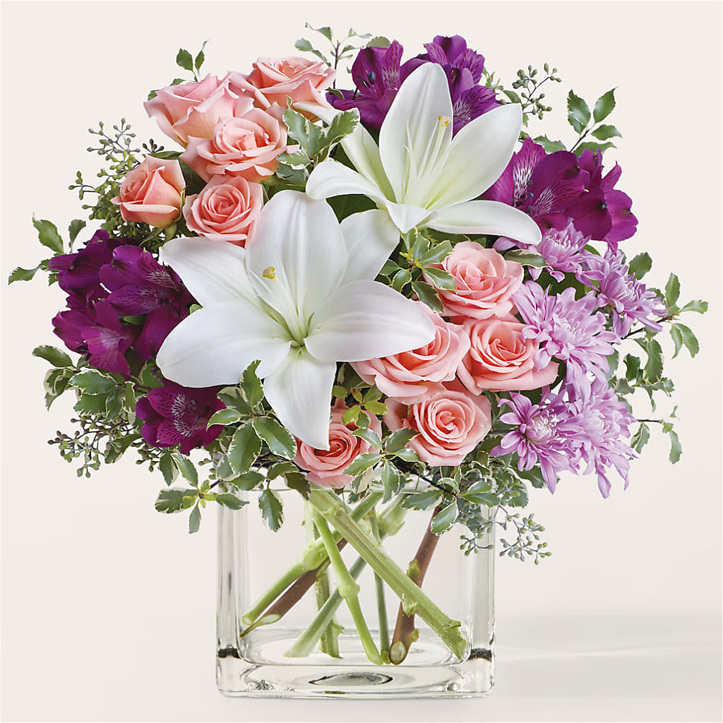 Mani Pedi Bouquet – Flower Shop Of Farmingdale, Farmingdale NY