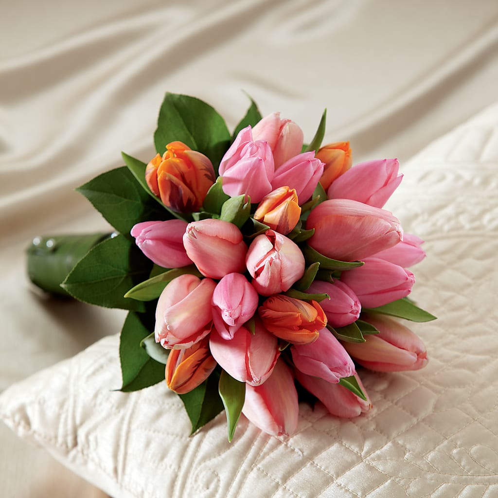 Embraceable Bouquet – Flower Shop Of Farmingdale, Farmingdale NY