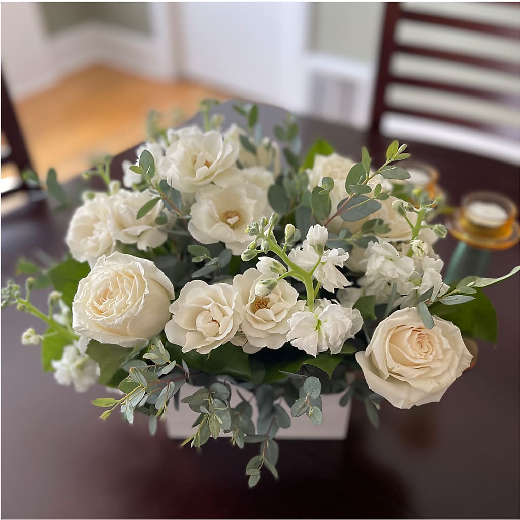 Fresh Linen Box Bouquet –  Flower Shop Of Farmingdale, Farmingdale NY
