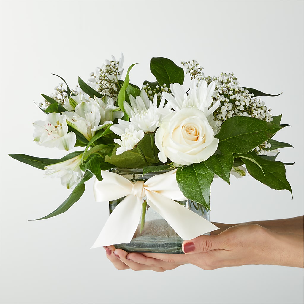 Gracefuls Bouquet –  Flower Shop Of Farmingdale, Farmingdale NY