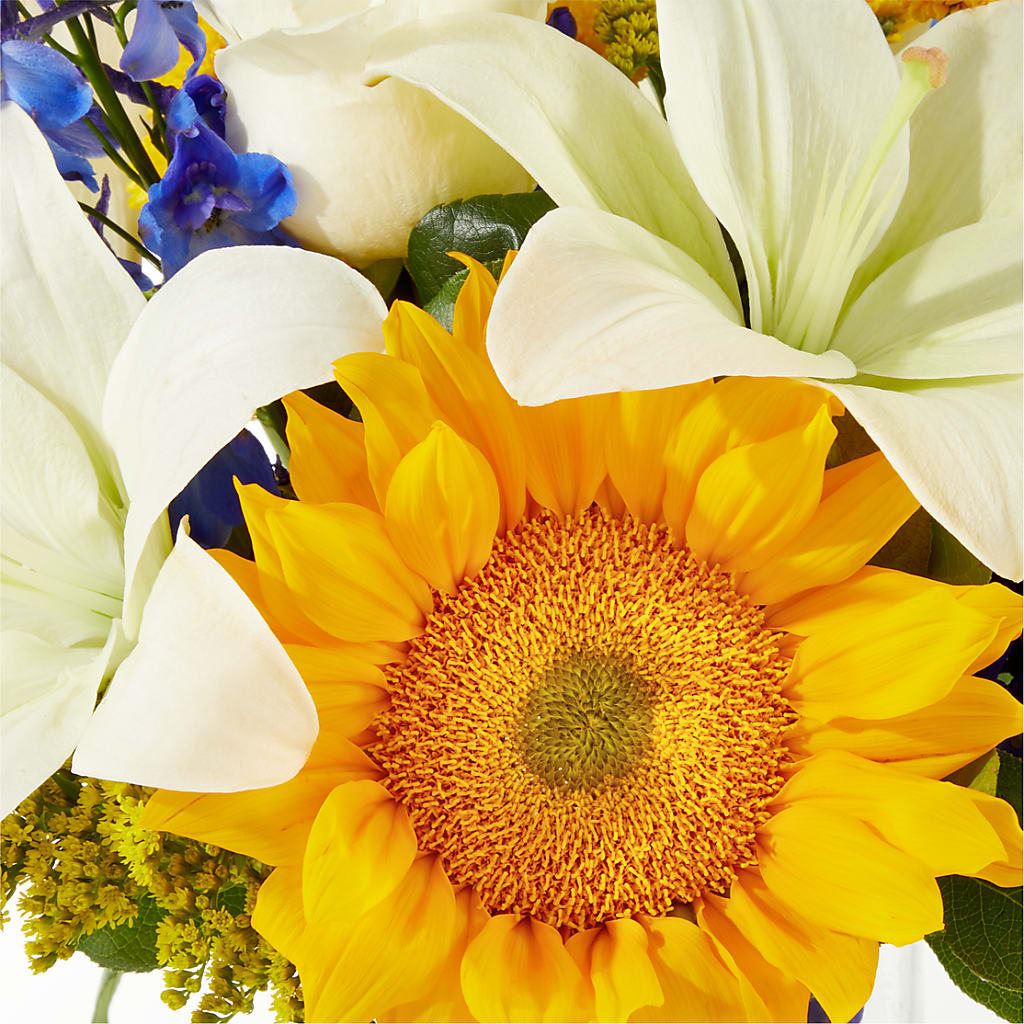 Stargazing Bouquet –  Flower Shop Of Farmingdale, Farmingdale NY