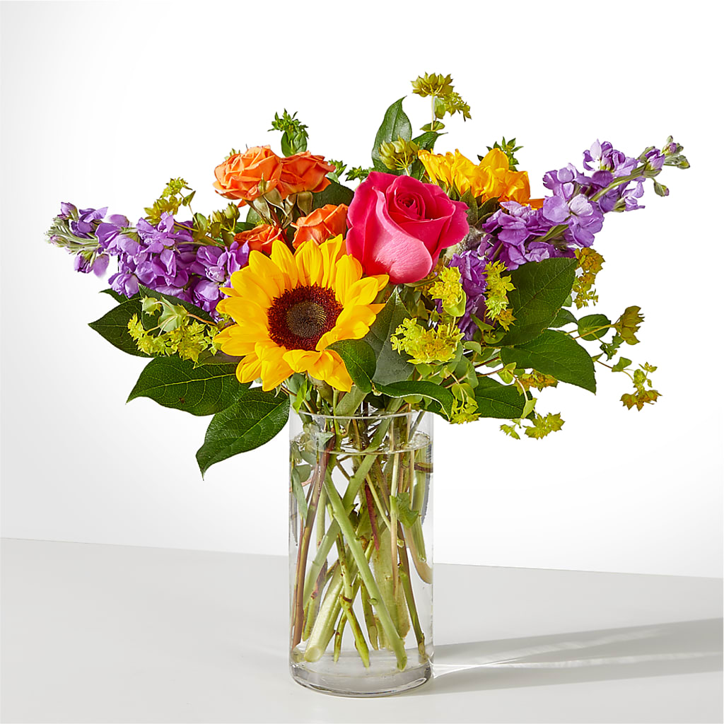Vibrant Greetings Bouquet –  Flower Shop Of Farmingdale, Farmingdale NY