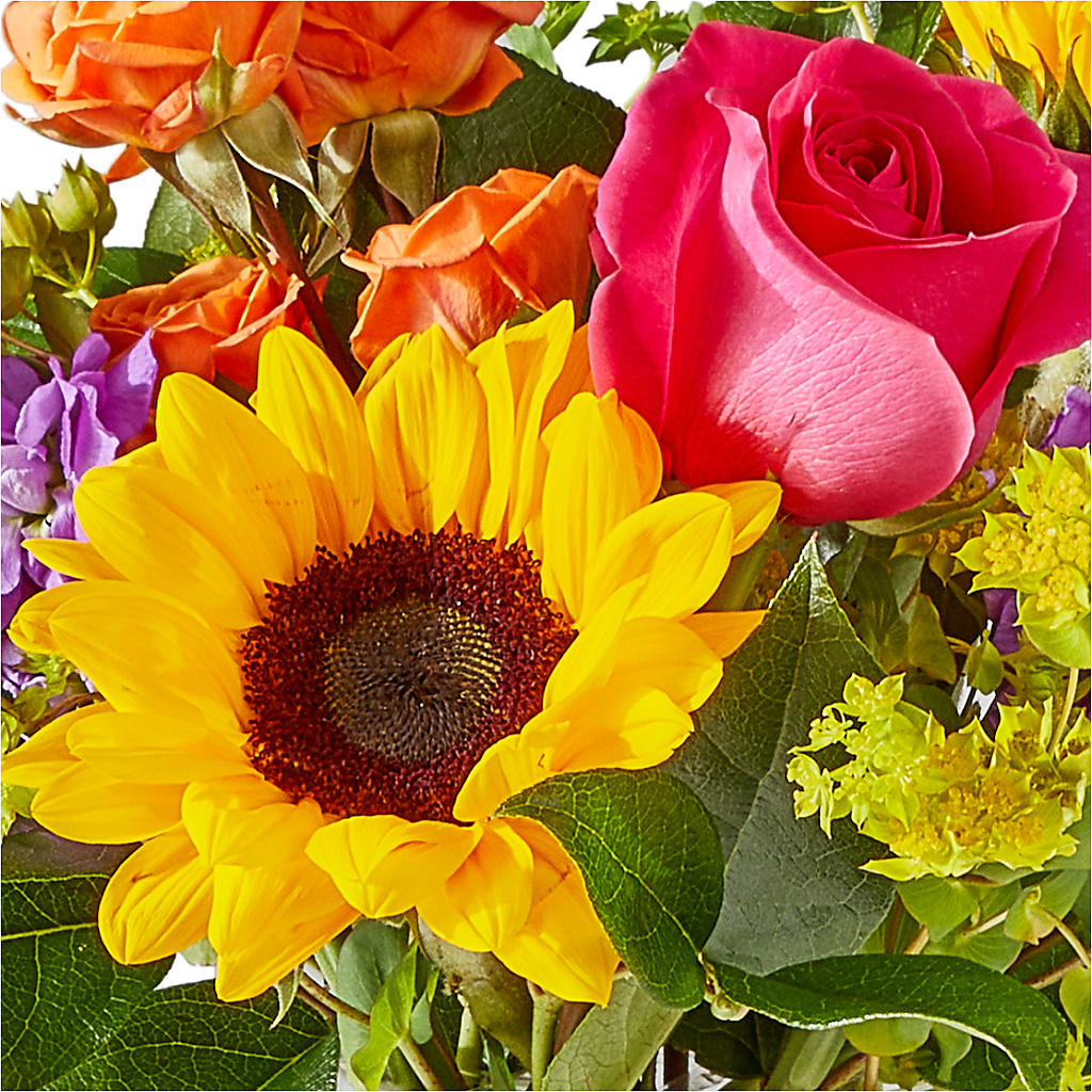 Vibrant Greetings Bouquet –  Flower Shop Of Farmingdale, Farmingdale NY