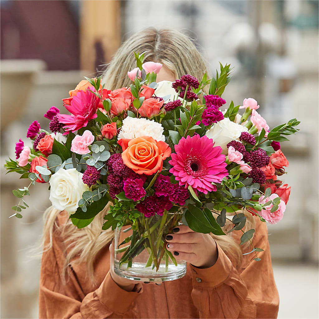 Smell the Roses Bouquet –  Flower Shop Of Farmingdale, Farmingdale NY
