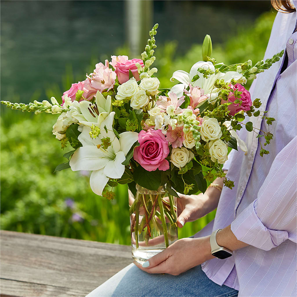 Fondly Bouquet –  Flower Shop Of Farmingdale, Farmingdale NY